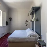 Dome Hotel 3*