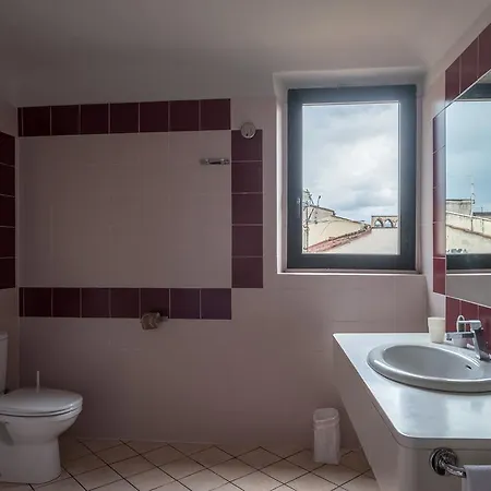 Dome Ξενοδοχείο 3*