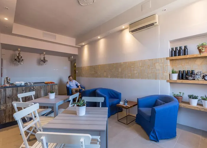 Dome Hotel 3*